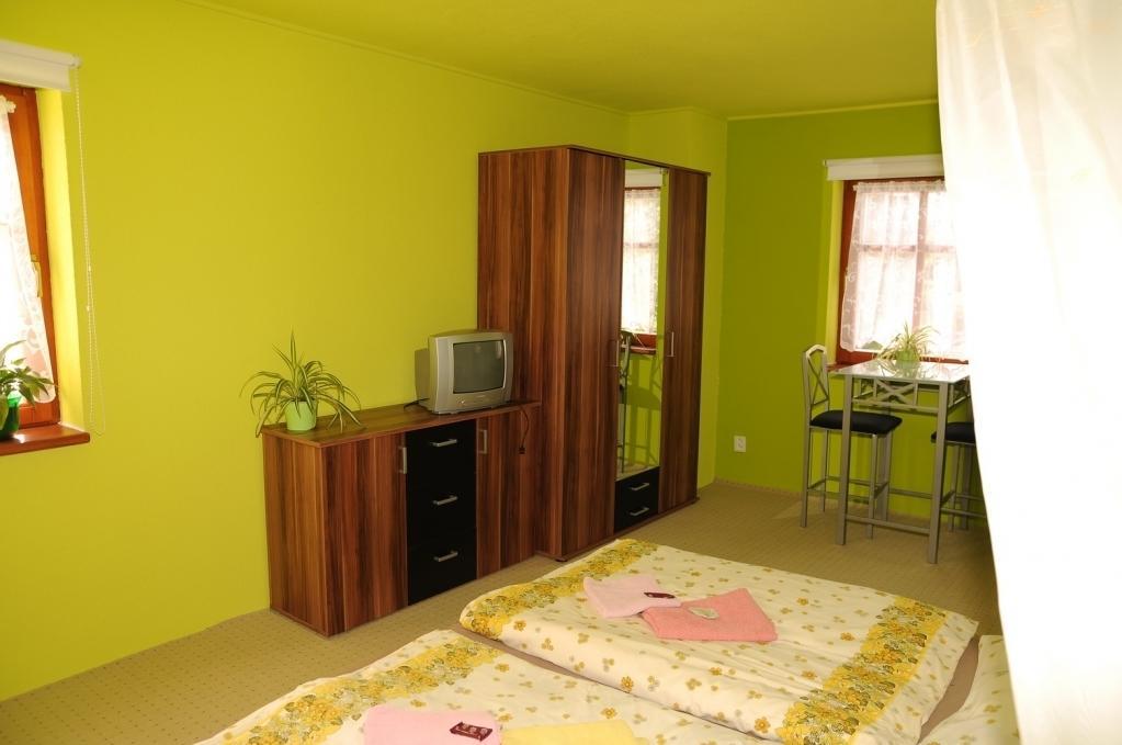 Restaurace A Penzion U Vladaru Mikulášovice Zimmer foto